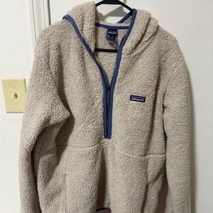 Patagonia Fleece Jacket - Cream and Blue